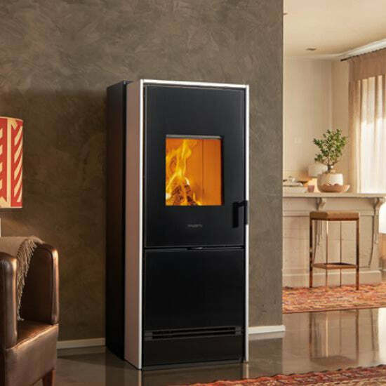 Piazzetta E228 D stufa ibrida 8 KW con bocchetta frontale e scarico superiore