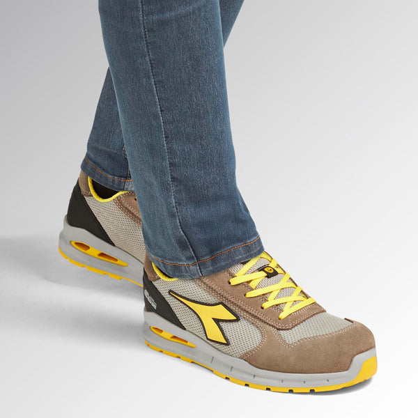 Scarpa Diadora 701.182526 C8701 RUN A.BOX LOW S1PS FO SR ESD color grigio vento alluminio